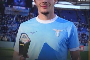 梅开二度，意甲官方：坎塞利耶里当选拉齐奥3-3都灵全场最佳