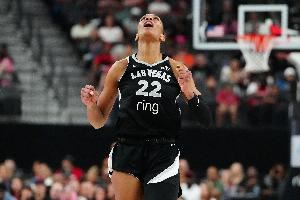 阿德巴约谈阿贾总决赛2-0领先：任务尚未完成 她们现在非常专注