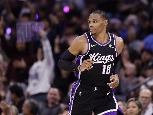 威少谈掘金主场球迷热烈欢迎自己：深表感激 他们总给我最大能量