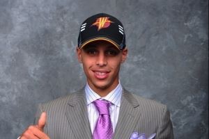  库里：刚进NBA为了虚荣想增肌 但老尼尔森警告我这会毁掉我的投篮