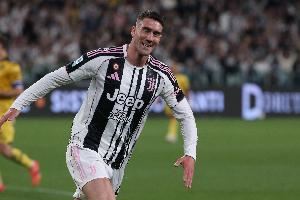  米体：斯帕莱蒂对弗拉霍维奇的表现很满意，球员本人也希望留队