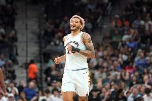  接近复出！索汉和奥利尼克明日战湖人出战存疑 本赛季还没打过球