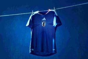  日本队发布2026年主场球衣“水平线”，门将球衣设计灵感来自佛教