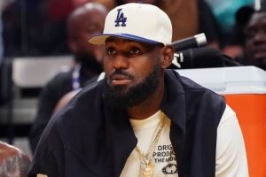  Skip：湖人少了他们第三好的球员 那位正闹情绪的“国王”