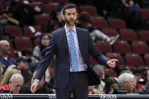  杜马斯：希望球队每天都全力以赴去竞争 我和博雷戈也说了这事