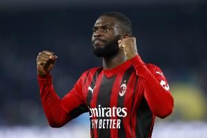  都体：托莫里预计将在年底与米兰完成续约，签约至2029年